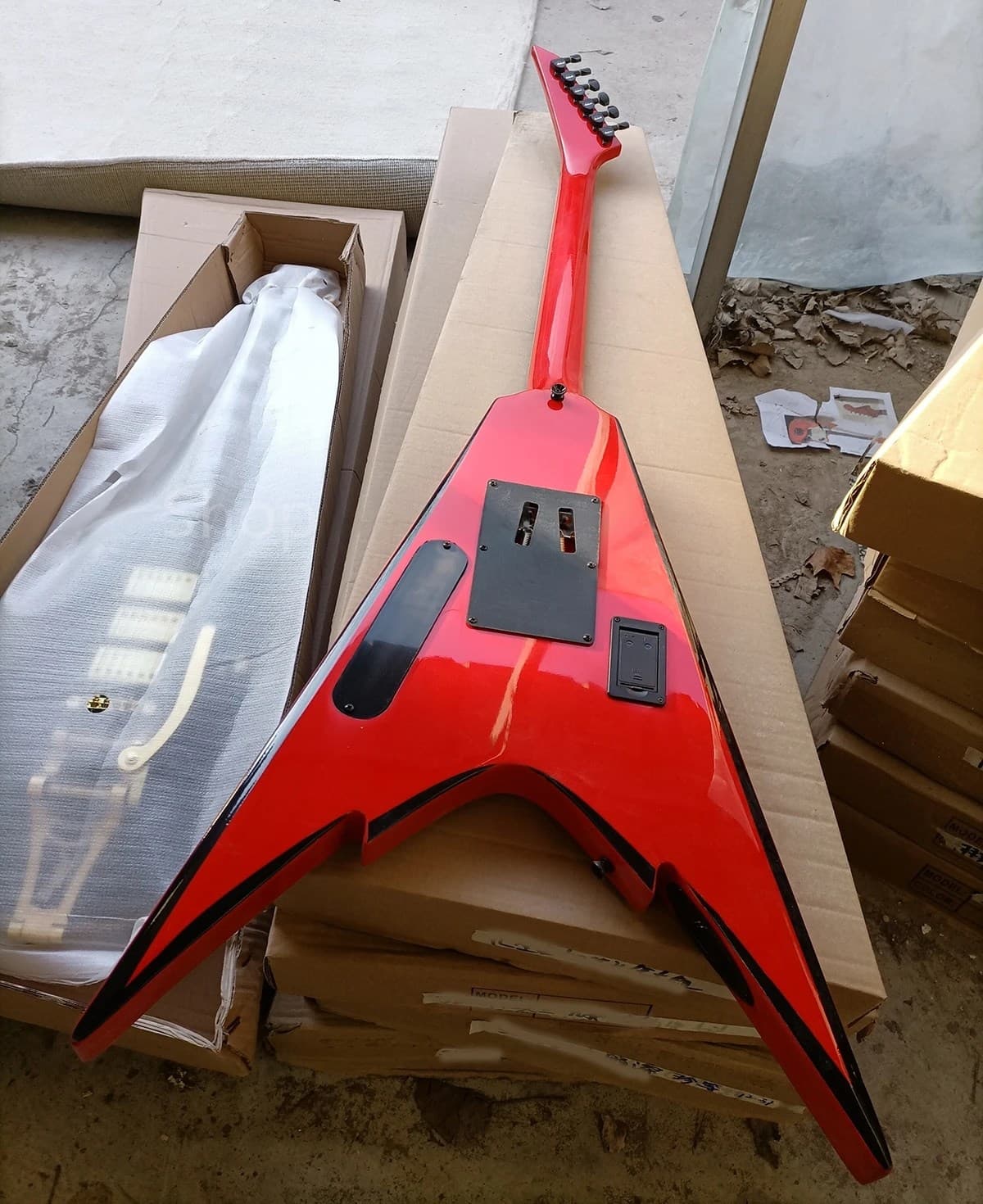 Электрогитара для начинающих на день рождения